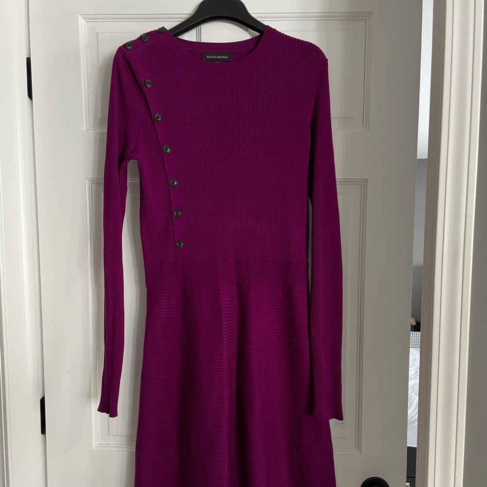 Banana Republic Vibrant Purple Long Sleeve Knit Dress - Note - size Large Tall